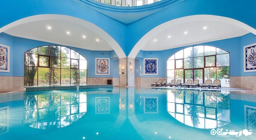 استخر سرپوشیده هتل ورلد آو واندر توپ کاپی پلس